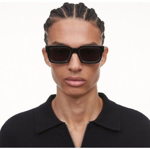 05.2, Black/Black Lenses