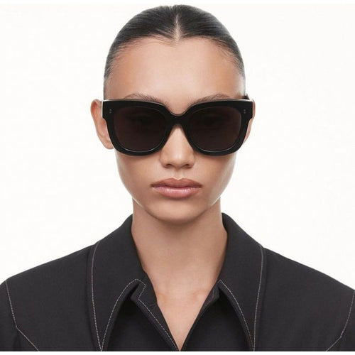 08.2, Black/Black Lenses