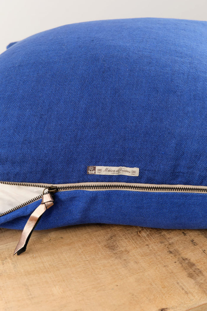 Maison De Vacances Home Pillows 26" X 26" Crumpled Washed Linen Vice Versa Cushion in Cobalt Cobalt/Indigo / 26" X 26"