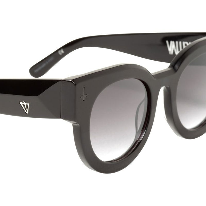 A Dead Coffin Club, Matte to Gloss Black/Black Gradient Polarised Lenses