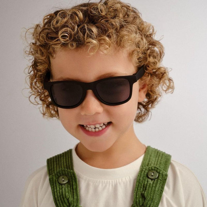 Alligator - Kids, Black Rubber/Smoke Polarised Lenses