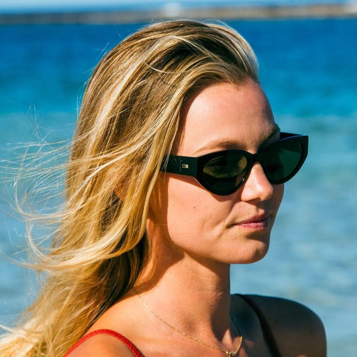 Audrey, Eco Black/Grey Glass Lenses