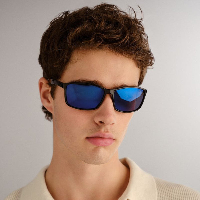 Carwell, Black/Ice Blue Mirror Polarised Lenses