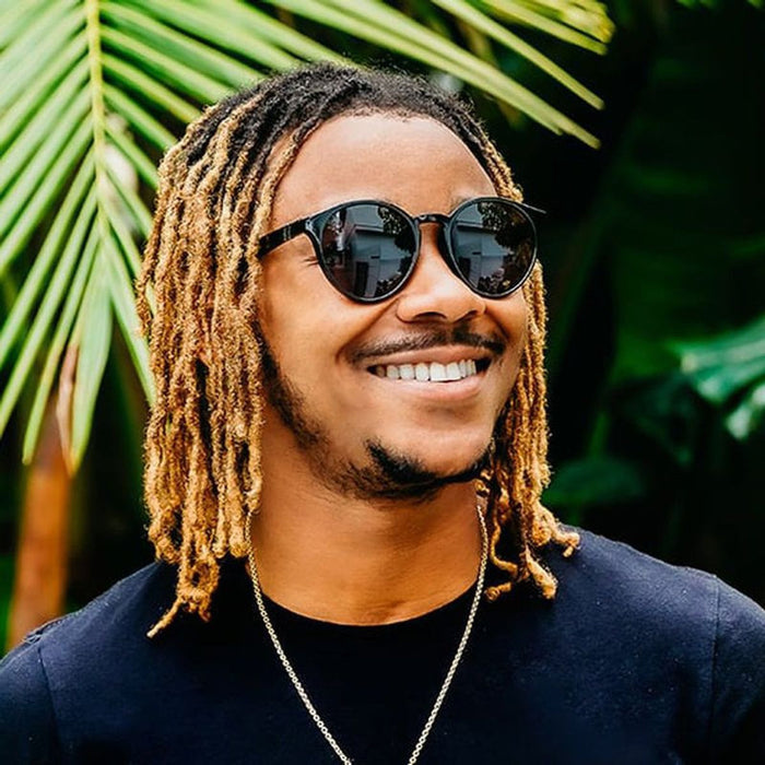 Coastal X2, Jet Black/Smoke Polarised Lenses