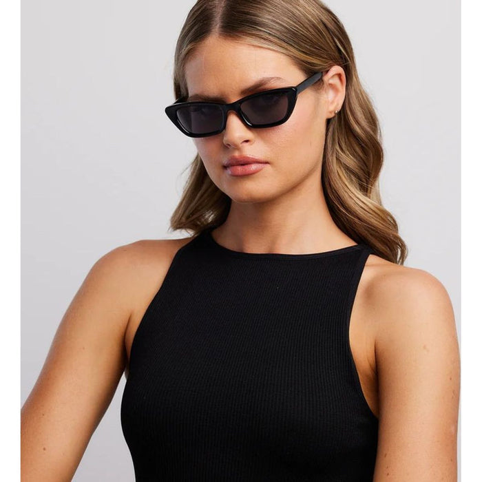 Dolce Vita, Black/Grey Lenses
