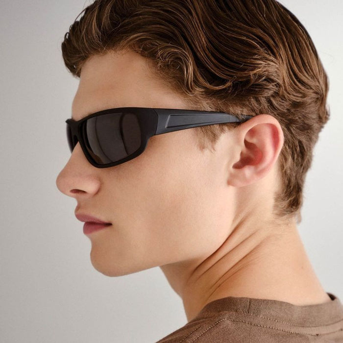 Grose Vale, Black Rubber/Smoke Polarised Lenses