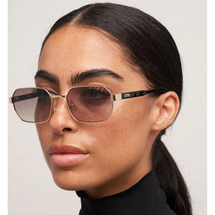 Hannah, Gold/Smokey Brown Lenses