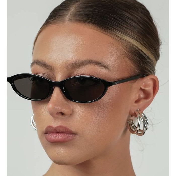 Hazel, Black/Smoke Lenses