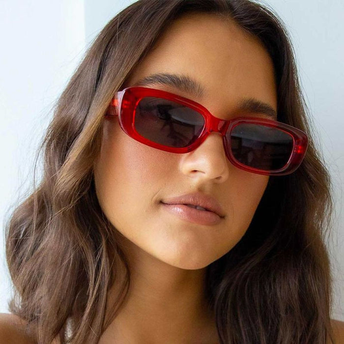 Lizbeth, Oxigen Red/Grey Lenses