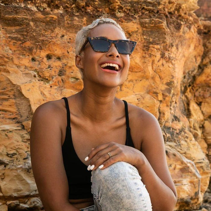 Lizette, Honey Turtle/Brown Polarised Lenses