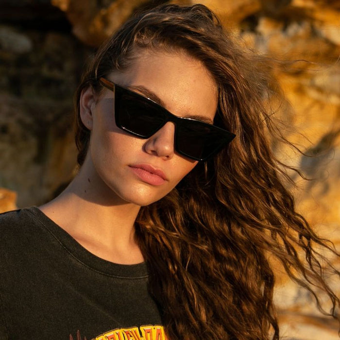 Lizette, Black/Grey Polarised Lenses