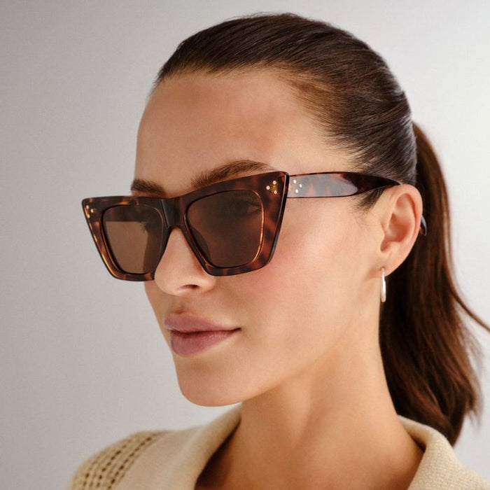 Magenta, Dark Tort/Brown Polarised Lenses
