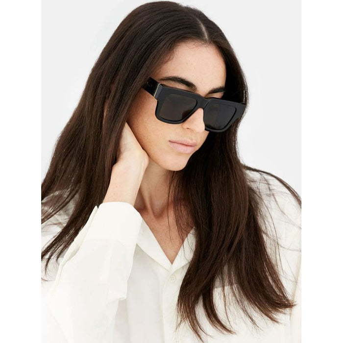Mega, Black/Dark Grey Lenses