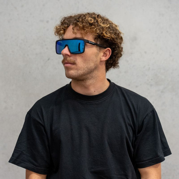 Momentum, H20 Matte Black/Blue Ionised LL Polarised Lenses