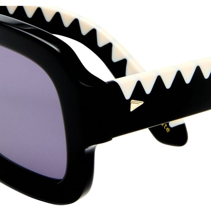 Moonside, Black Zigzag/Smoke Lenses