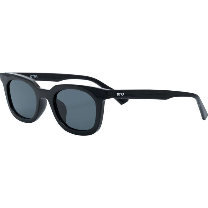 Nia, Black/Smoke Lenses