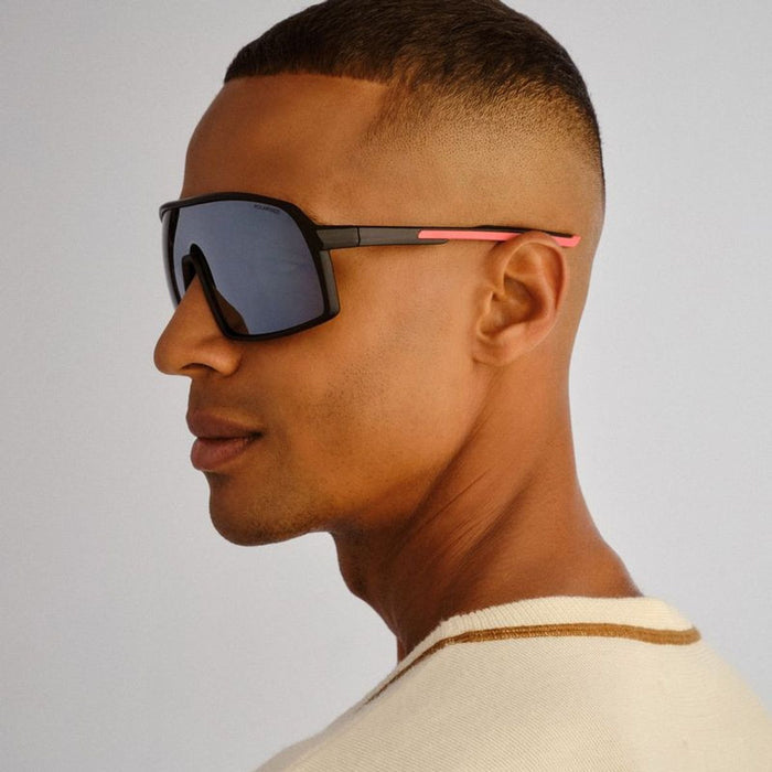 Outfield Shield, Black and Red/Silver Mirror Polarised Lenses