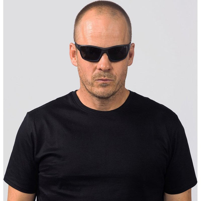 P1550, Matte Black/Smoke Polarised Lenses