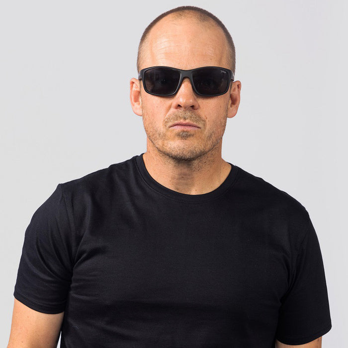 P1622, Matte Black/Smoke Polarised Lenses