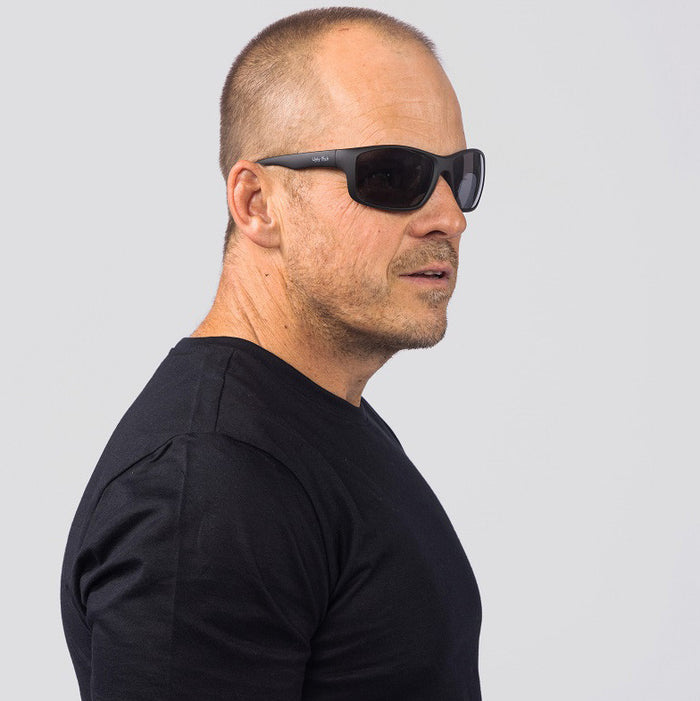 P1622, Matte Black/Smoke Polarised Lenses