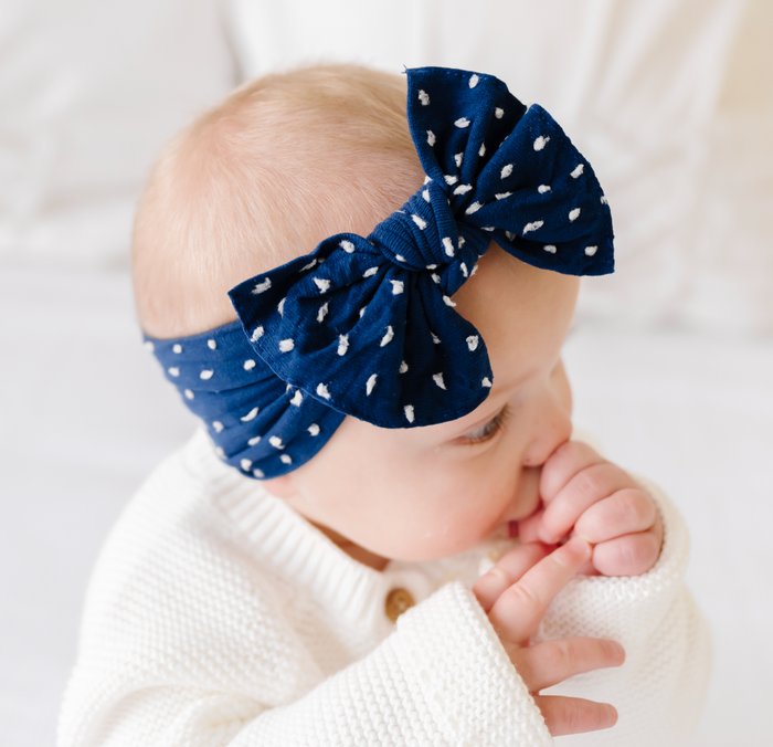 Shabby Dot Knot
