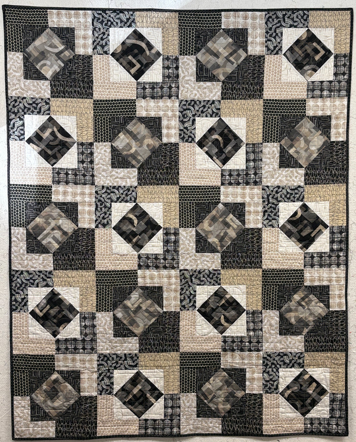 Shadow Play Quilt Kit