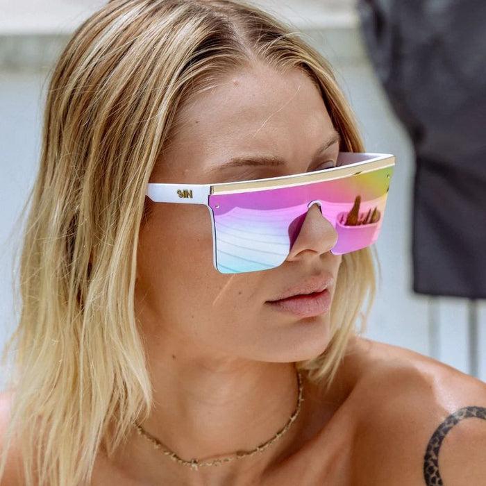 The Bar, White/Purple Flash Mirror Polarised Lenses