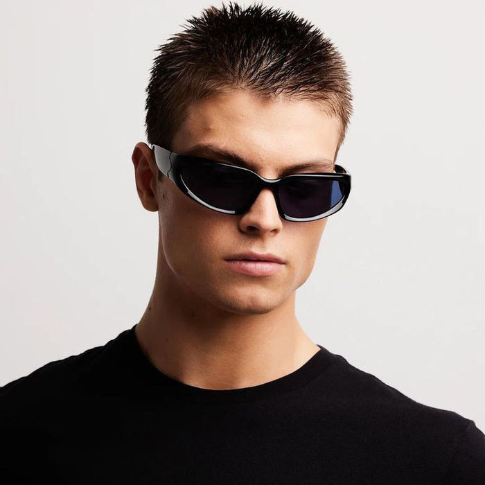 The Curve, Jett Black/Blue Lenses