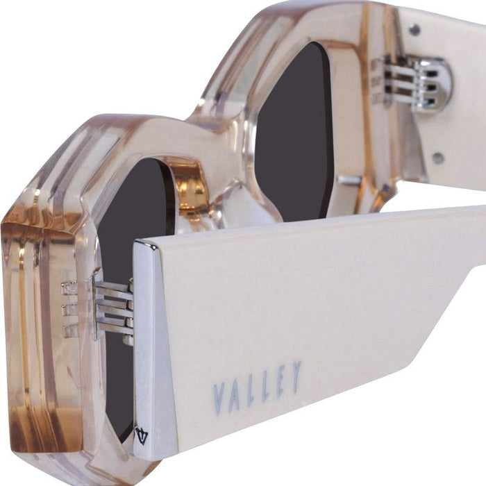 Valiant, Transparent Amber with Gold Metal Trim/Black Lenses
