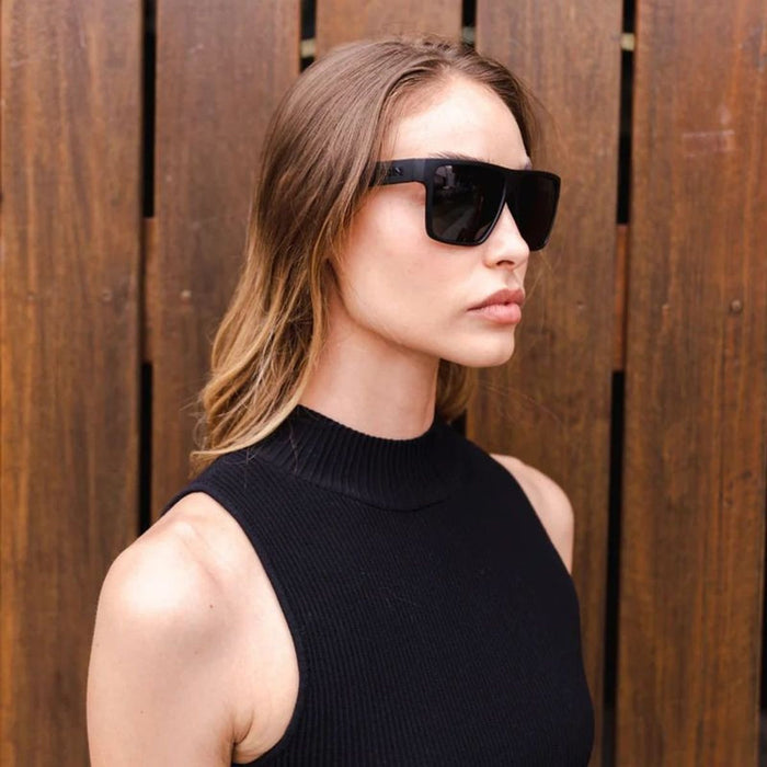 Vespa II, Matte Black/Grey Polarised Lenses