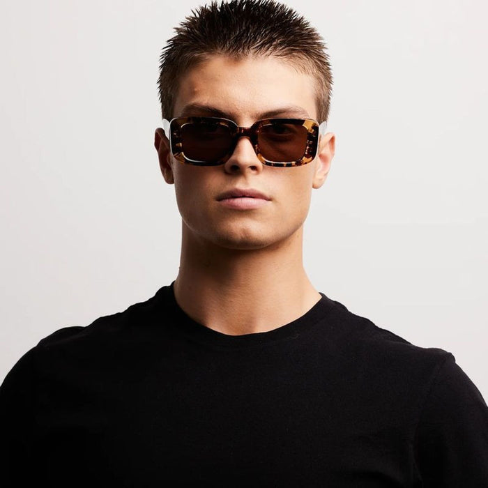 Wanderlust, Honey Turtle/Brown Lenses