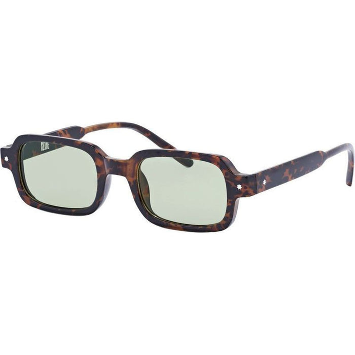 Wynn, Wasp/Matcha Green Lenses