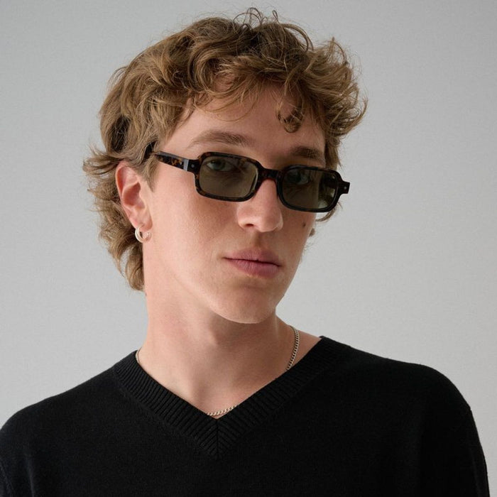 Wynn, Wasp/Matcha Green Lenses